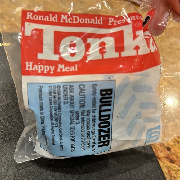 NWT🏎️SET OF 3 HAPPY MEAL CARS- TONKA BULLDOZER, HOT WHEELS SHOCK FORCE & TIGER - Picture 3 of 9